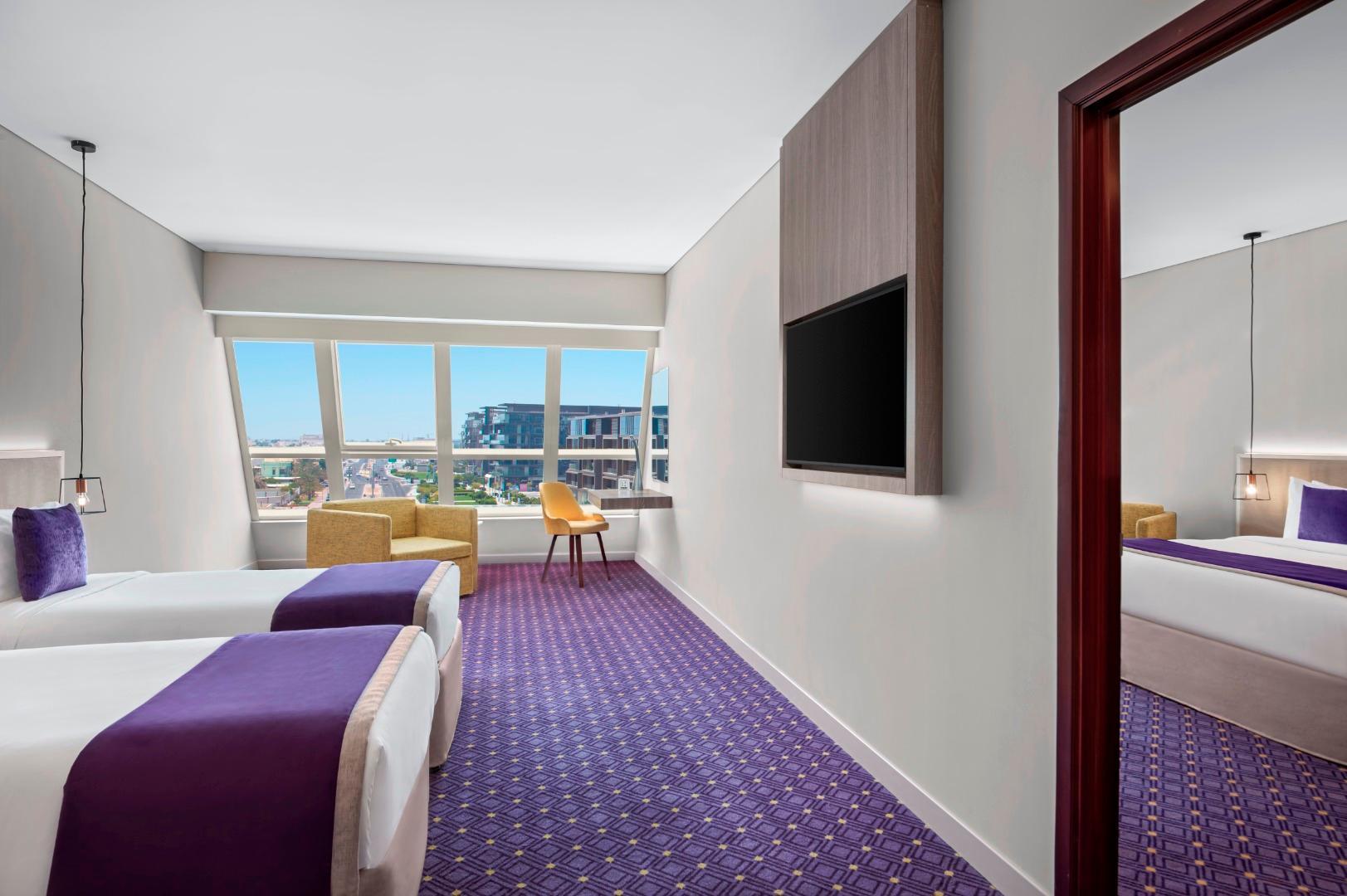 Leva Hotel Mazaya Centre Дубай Экстерьер фото