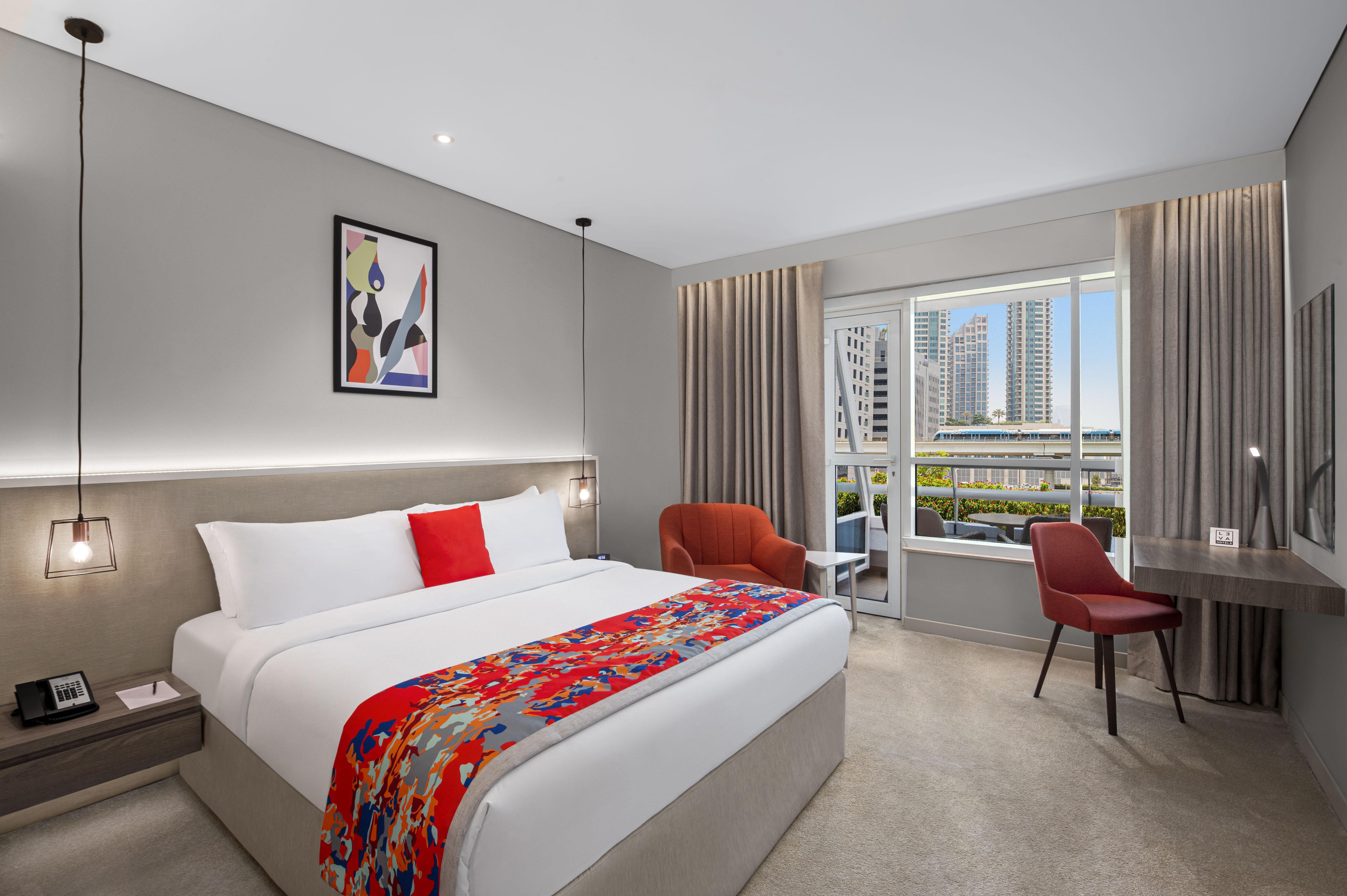 Leva Hotel Mazaya Centre Дубай Экстерьер фото
