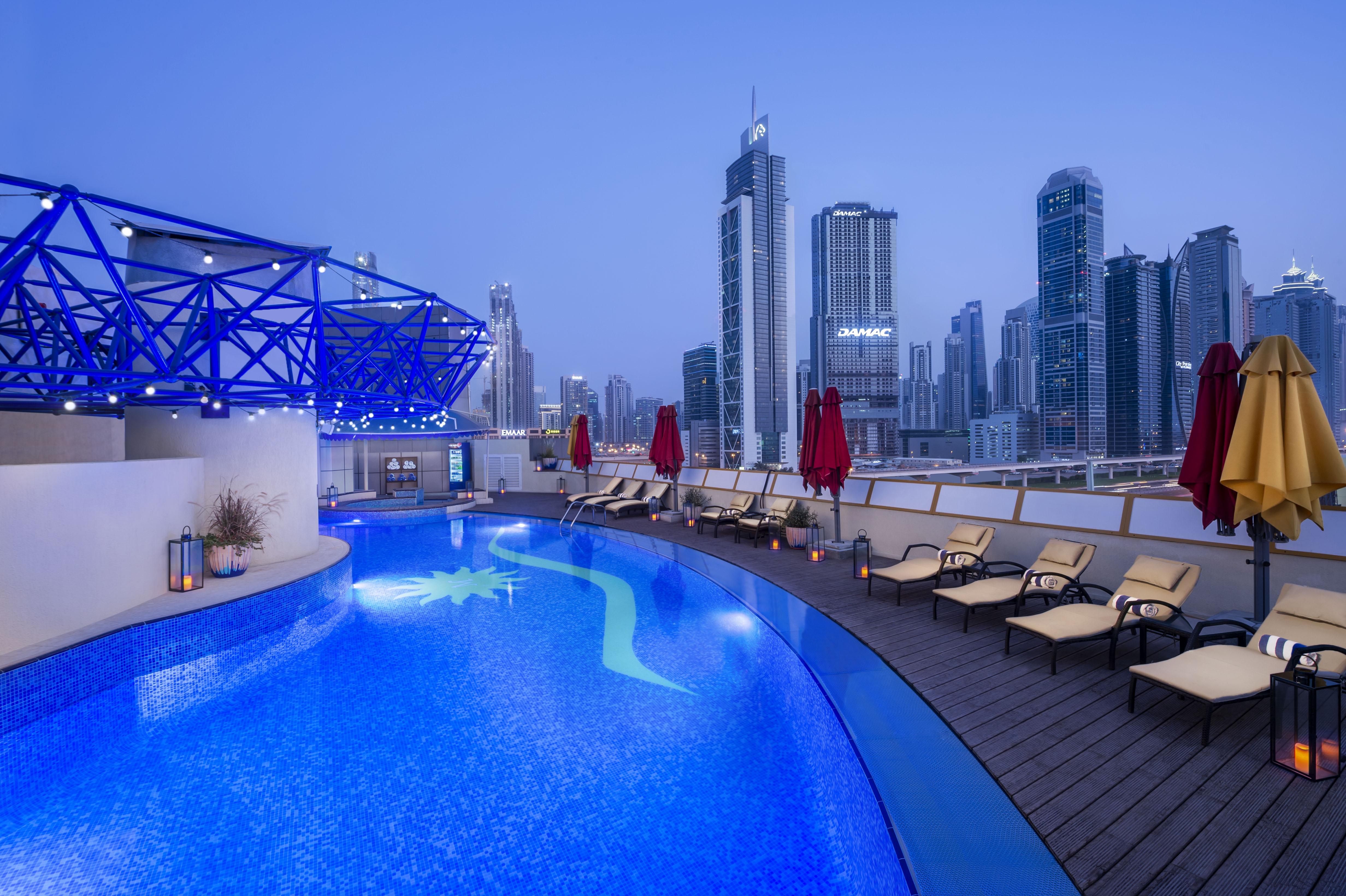 Leva Hotel Mazaya Centre Дубай Экстерьер фото