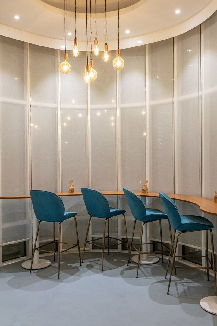 Leva Hotel Mazaya Centre Дубай Экстерьер фото